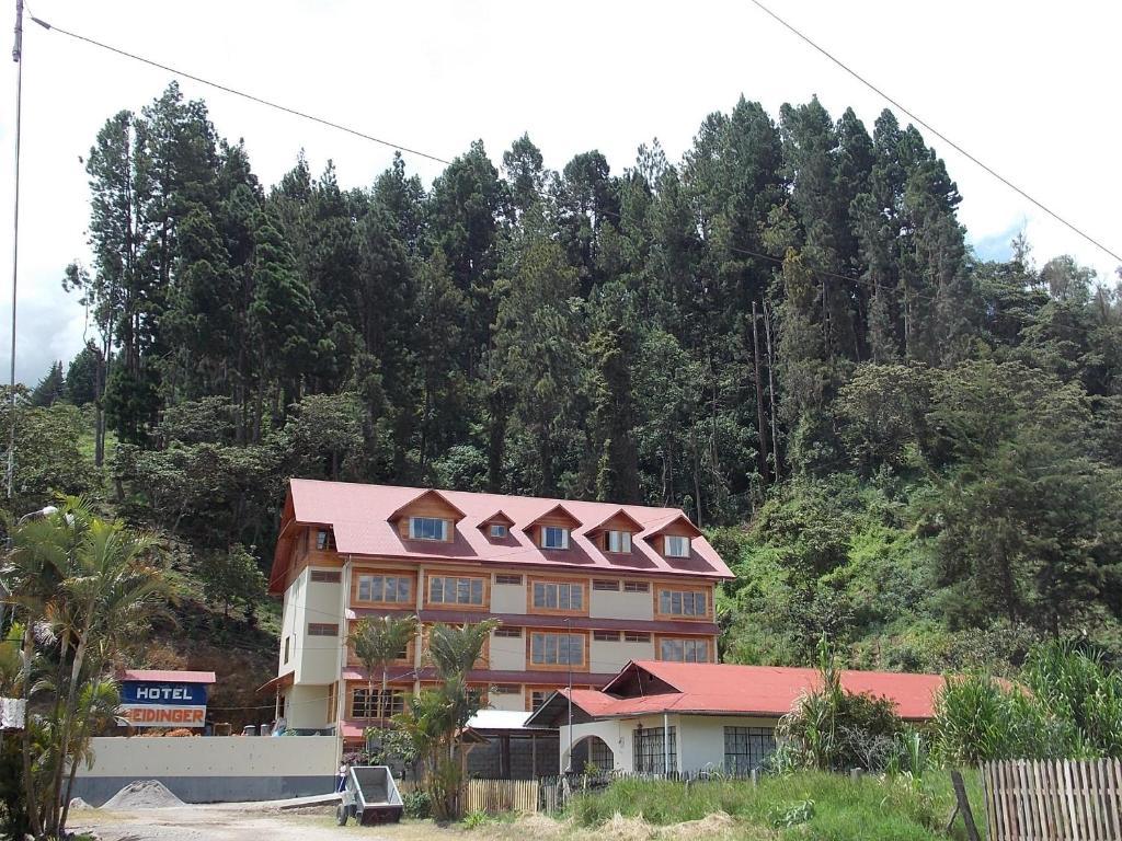 Hotel Heidinger Oxapampa Exterior photo